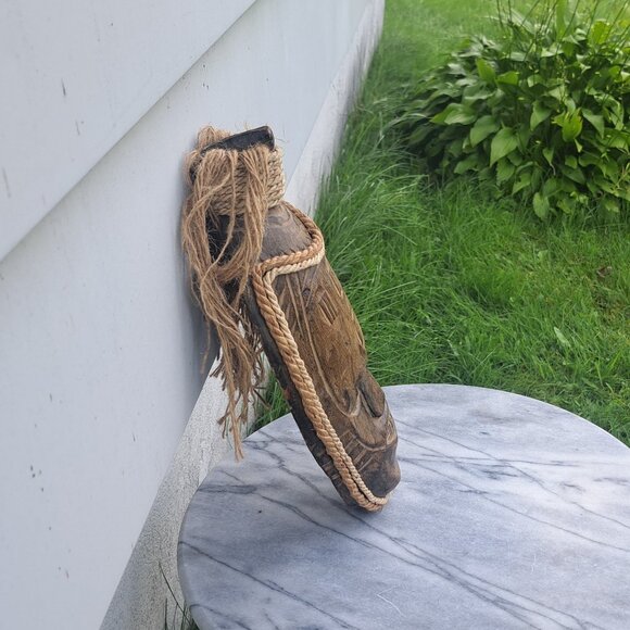 Handcrafted Tribal Wooden Mask Wall Hanging Home Decor Made in Indonesia 30 cm - Picture 2 of 10